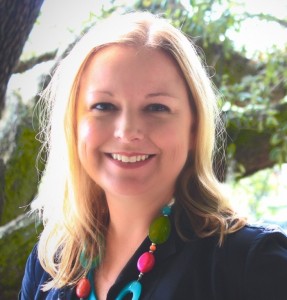 Rebecca Brosemer Headshot