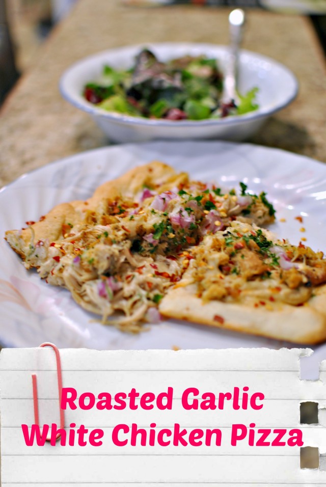 roasted-garlic-chicken-white-pizza