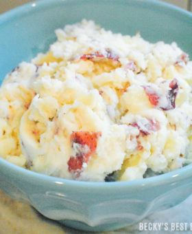 Roasted Garlic Mashed Potatoes is healthy and easy holiday side dish recipe with a whole head of yummy roasted garlic & cauliflower for extra fiber & nutrients to add to the menu for any special occasion including Thanksgiving, Christmas, Hanukkah and New Years! | beckysbestbites.com