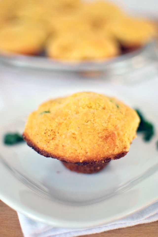 Jalapeno-Cheddar-Cornbread-Mini-Muffins | Becky's Best Bites