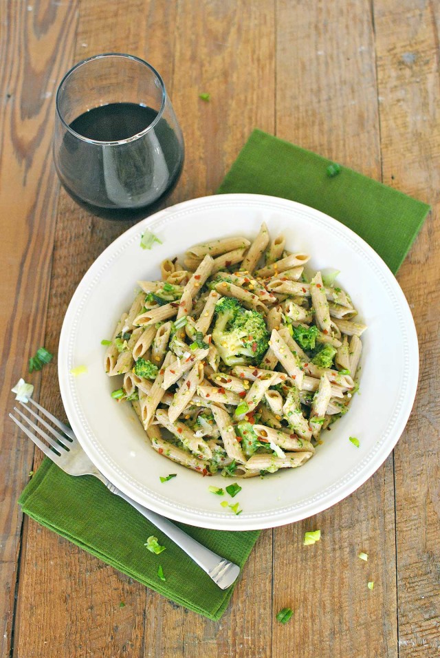 Spicy Penne with Broccoli and Garlic | beckysbestbites.com