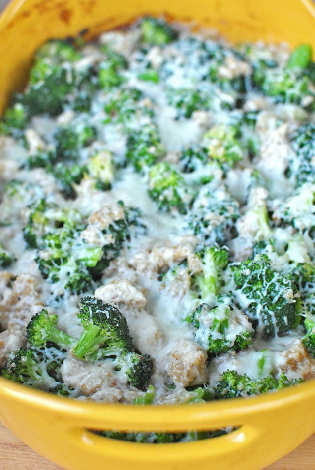 Cheesy-Quinoa-Chicken-Broccoli-Bake