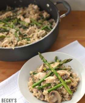 Chicken Mushroom Rice Skillet with Asparagus is a one-pot healthy, easy & quick weeknight dinner. This flavor-packed dish can be on the table in 30 minutes or less.  | Becky's Best Bites