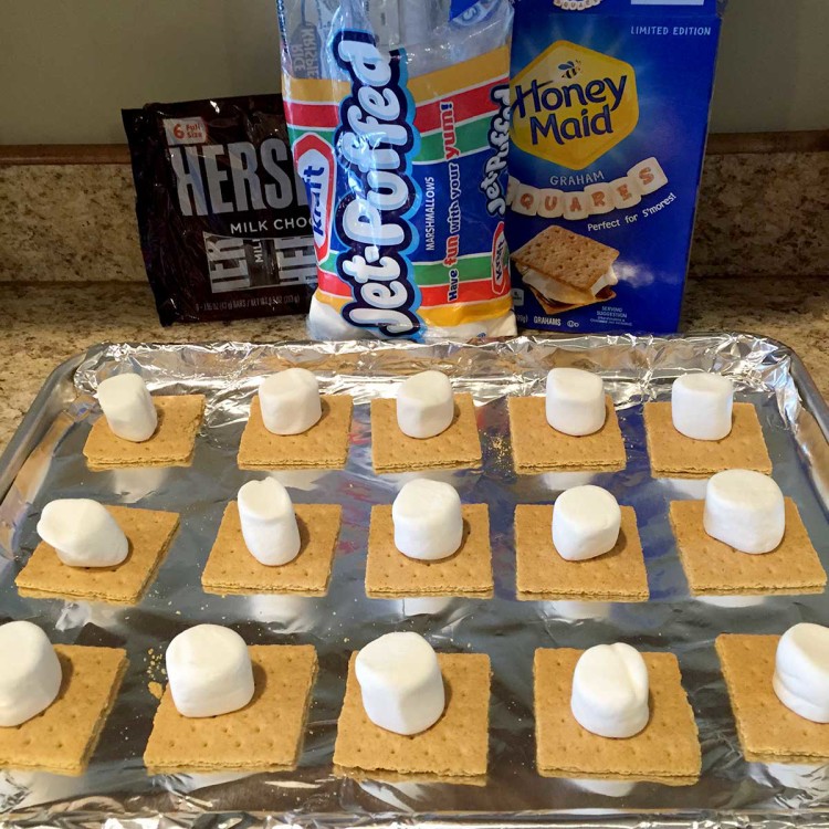 Step-1-for-10-Minute-Raspberry-Indoor-S'mores