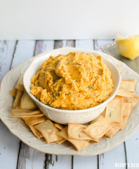 Made without tahini but just as creamy. Fresh lemon juice and rosemary brighten the dip. | beckysbestbites.com