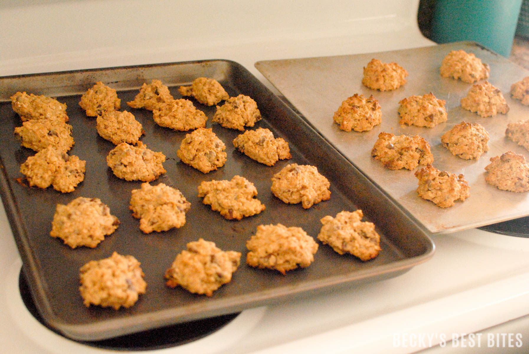 Easy Oatmeal Peanut Butter Chocolate Chip Cookies-4