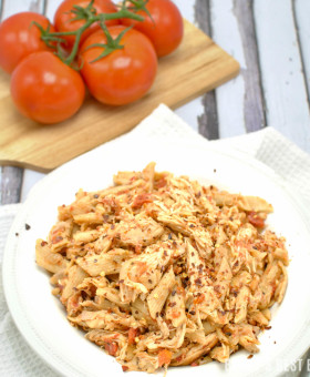 Slow Cooker Chicken Cacciatore is a one-pot easy and healthy weeknight dinner recipe. This version is a twist on the Italian classic with tomatoes, harissa, onion & garlic over whole wheat pasta | beckysbestbites.com