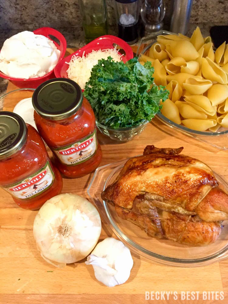 Chicken Ricotta Stuffed Shells with Kale is an easy Italian inspired meal with fresh seasonal produce for a large gathering with the help of Bertolli pasta sauces.| beckysbestbites.com #VivaBertolli #ad