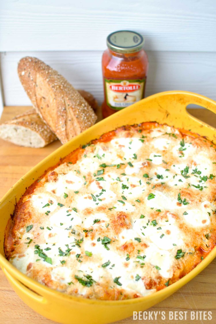 Chicken Ricotta Stuffed Shells with Kale is an easy Italian inspired meal with fresh seasonal produce for a large gathering with the help of Bertolli pasta sauces.| beckysbestbites.com #VivaBertolli #ad