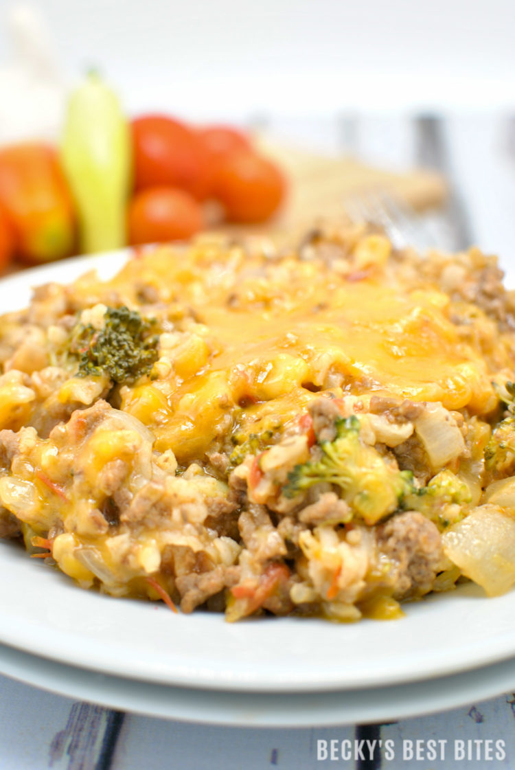 Cheesy Burger Skillet with Fresh Tomatoes, Broccoli and Rice | beckysbestbites.com