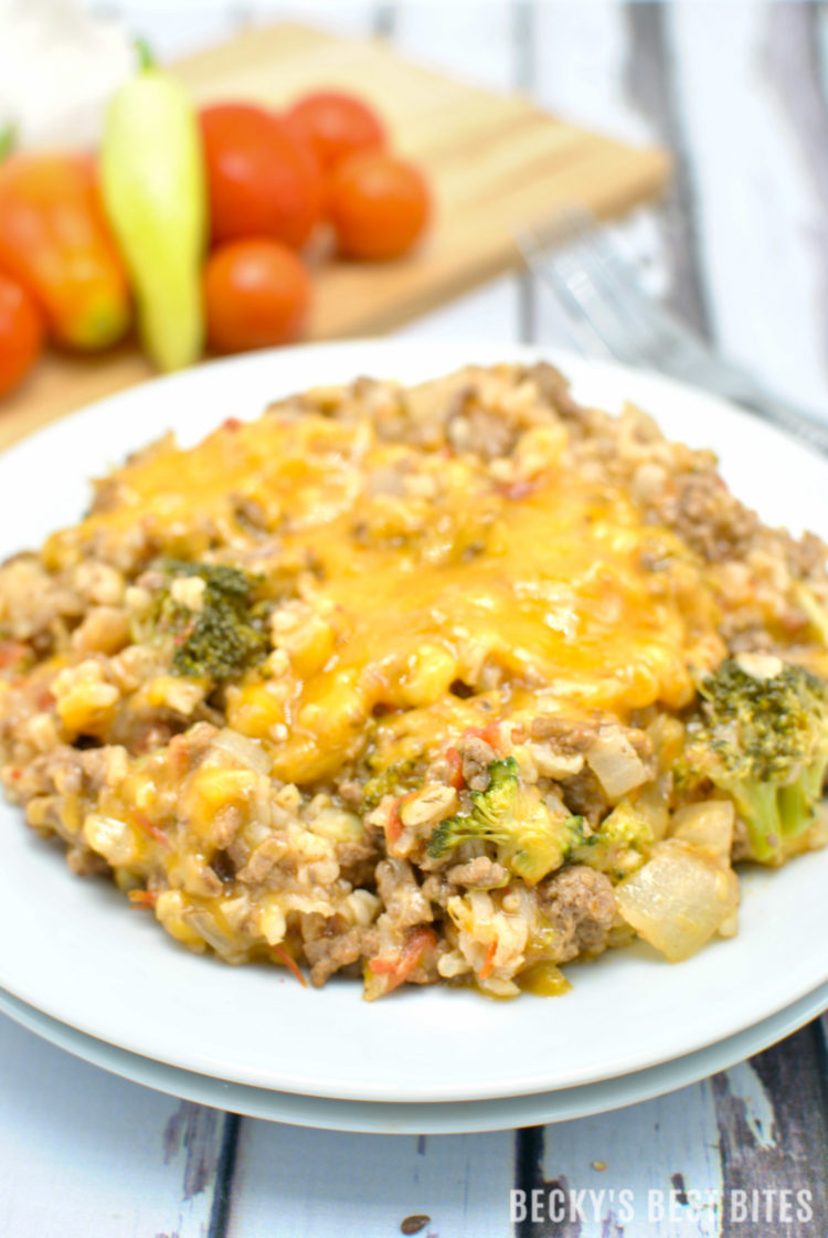 Cheesy Burger Skillet with Fresh Tomatoes, Broccoli and Rice | beckysbestbites.com