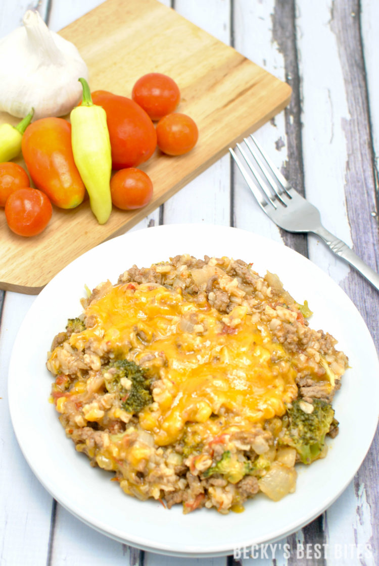 Cheesy Burger Skillet with Fresh Tomatoes, Broccoli and Rice | beckysbestbites.com