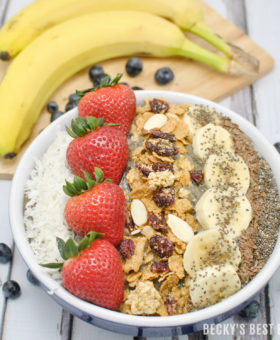 Healthy morning routines are easy with Super Healthy Berry Smoothie Bowl and Great Grains Cereal! These berry smoothie bowls are thick, creamy, delicious and packed with nutrients fuel your day! | beckysbestbites.com #RealValueRealDelicous #ad