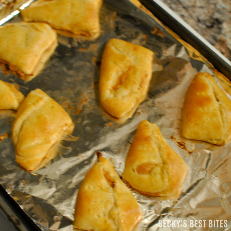 creamy-baked-pumpkin-pie-empanadas-4