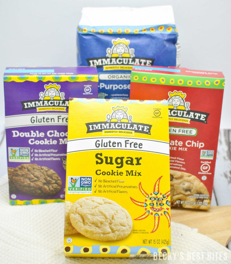 3 Easy Holiday Cookies - With A Twist! Healthy dessert recipes created with Immaculate Baking's wholesome baking products many of which are certified gluten-free or organic! #ad #ImmaculateHolidays #ImmaculateBaking | beckysbestbites.com