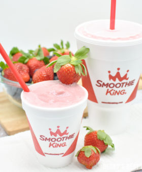 New Year, New Routines! Take the Change A Meal Challenge with Smoothie King as part of new healthy habits to integrate into your 2017 resolutions & personal goals! #ad #changeameal | beckysbestbites.com