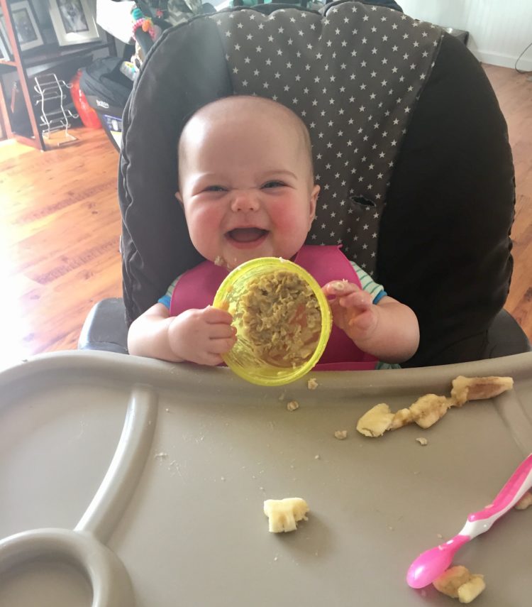 Sugar Free Baby Oat Bites | Healthy & easy recipe perfect for baby led weaning! These nutritional nibbles are sweetened naturally with ripe bananas and dates. Super easy for little hands to grab and feed themselves. | beckysbestbites.com