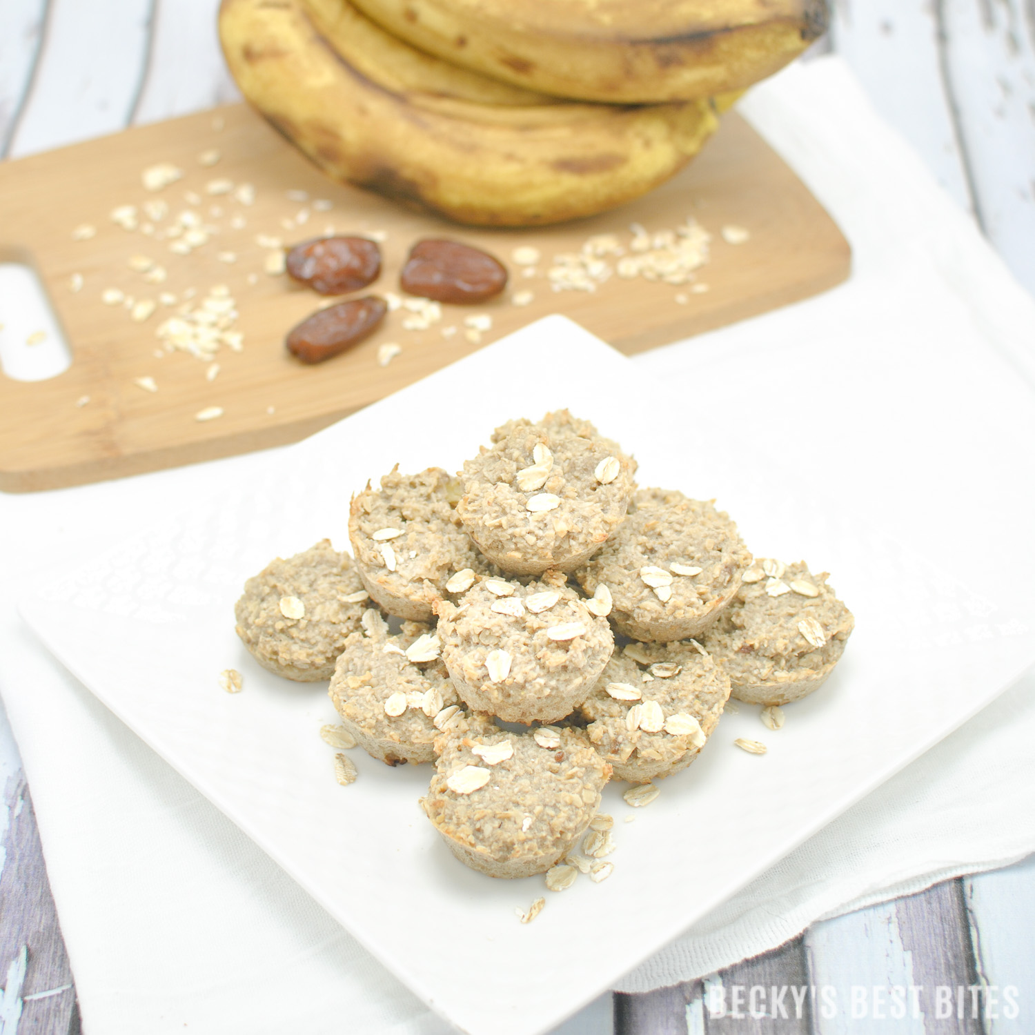 Sugar Free Baby Oat Bites | Healthy & easy recipe perfect for baby led weaning! These nutritional nibbles are sweetened naturally with ripe bananas and dates. Super easy for little hands to grab and feed themselves. They are portable for on-the-go meals or snacks and freeze beautifully! | beckysbestbites.com