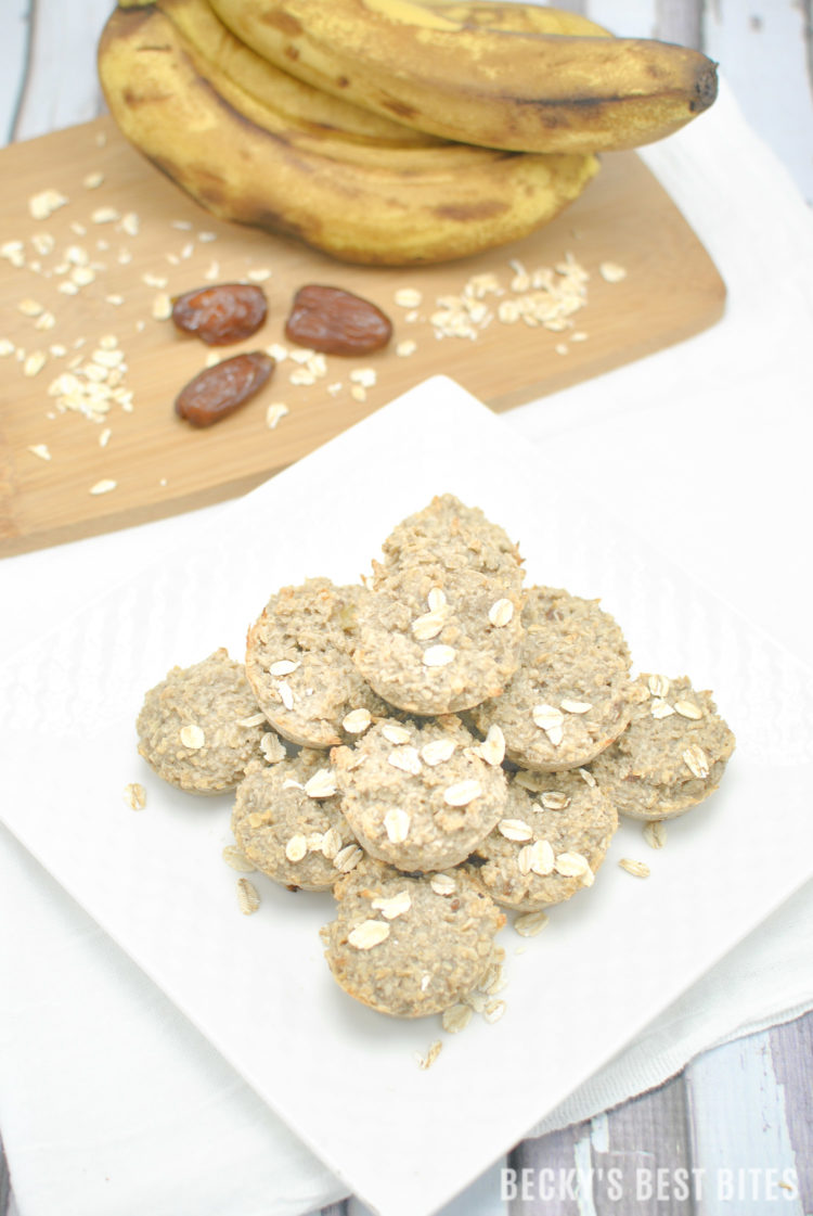 Sugar Free Baby Oat Bites | Healthy & easy recipe perfect for baby led weaning! These nutritional nibbles are sweetened naturally with ripe bananas and dates. Super easy for little hands to grab and feed themselves. | beckysbestbites.com