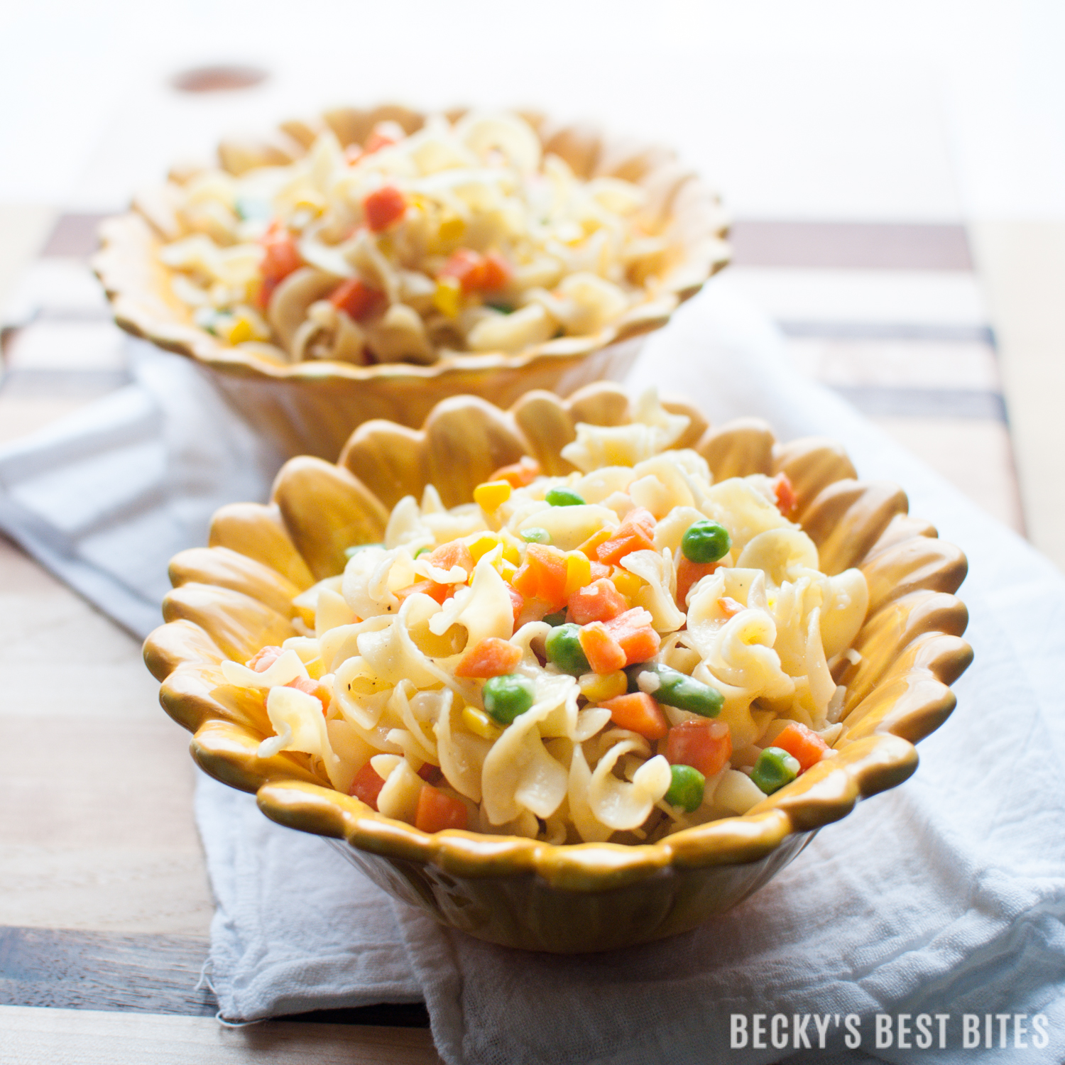 Family-Friendly Lunch Box Pasta Salad (Vegan, with a GF option)