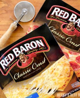 #ad Red Baron Pizza Night Solves Summer Chaos by providing a dinner solution that the whole family will love! Say good-bye to summertime mealtime battles now! #NeverFlySolo @RedBaronPizza | beckysbestbites.com